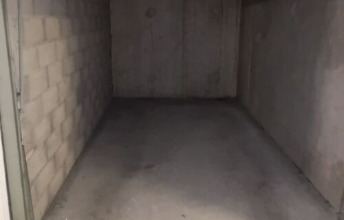 Location parking Lyon rue Antoine Lumière (69)