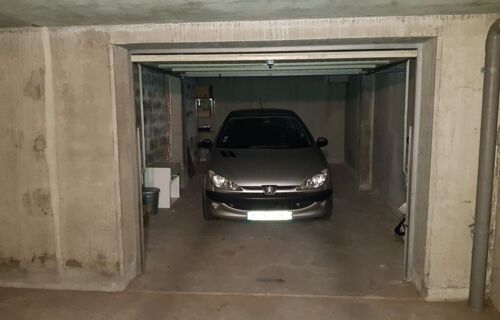 Location parking rue Felix Esclangon à Grenoble (38)