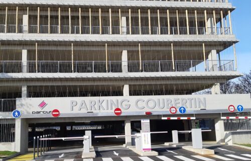 PARKING COUBERTIN