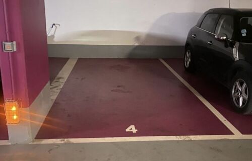 Parking près de La Défense et du pont de Puteaux