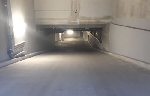 Place de parking privée