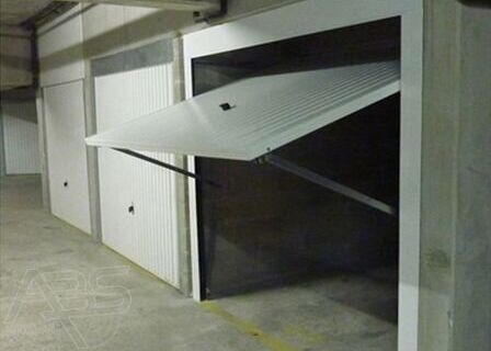 Garage fermé / Box - Georges Clemenceau Villeurbanne