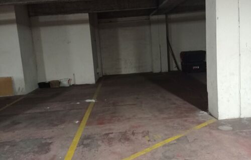 Double Place Parking couvert