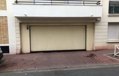 Place de parking en sous-sol dans une résidence privée sécurisée
