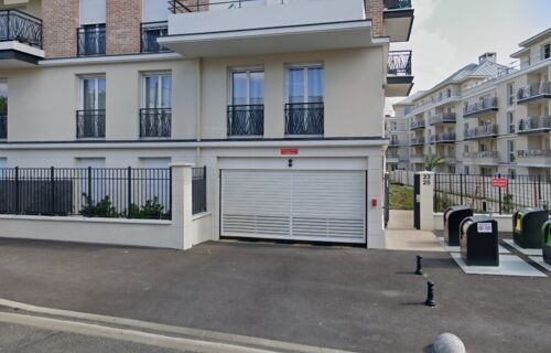 Place de parking à 2mn de la gare de Saint-Gration