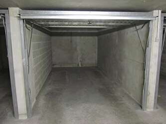 Garage à louer