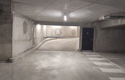 Place de parking en sous-sol
