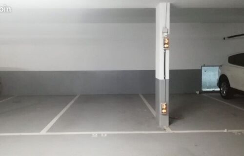 PLACE DE PARKING SOUTERAIN
