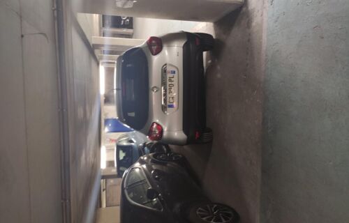 Loue place de parking Paris XIIIe BNF