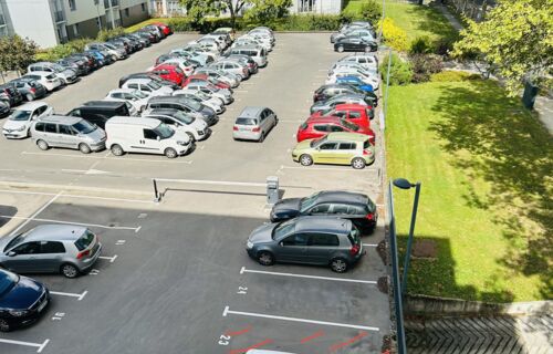 Parking privé à 100m du métro Ligne A