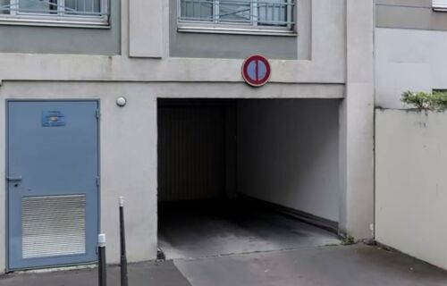 Parking à Sans-Souci (Métro D)