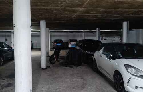 Location Parking sécurisé maitres-chiens Saint Cloud