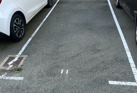 Parking en bas d’une residence