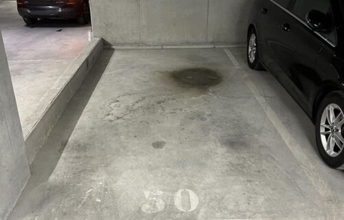 Parking prés de la gare Garges- les - Gonesse