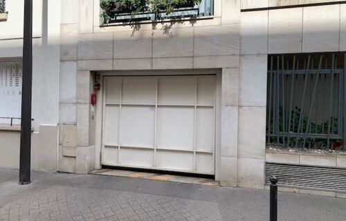 Location place parking souterrain à Paris 13ème