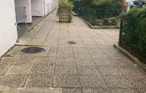 Parking près de l'arrêt Quatre Routes - Asnières sur Seine