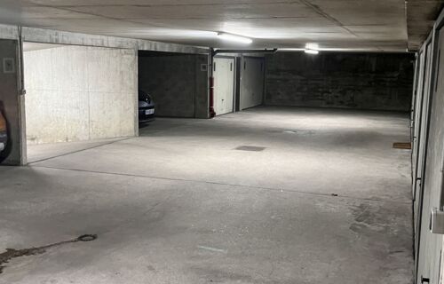 Location place parking sécurisée