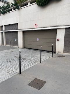 Parking bd de Verdun au niveau du pont Courbevoie