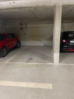 Parking bd de Verdun au niveau du pont Courbevoie