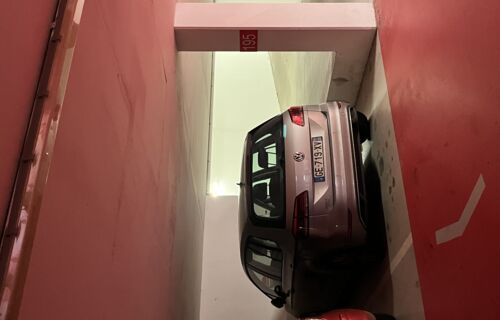 Parking situé a 7 min à pied de la gare