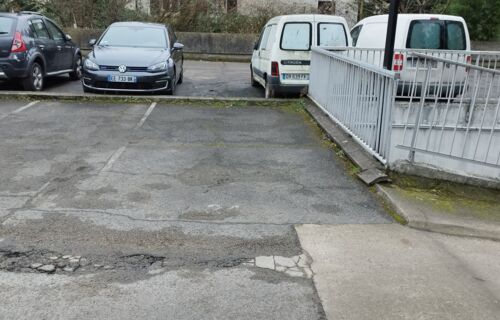 A louer Parking a 4 minutes de la gare de Bondy