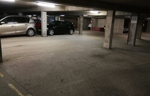 Place de parking à Puteaux