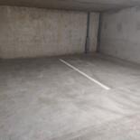 Places de parking dans parking privé sécurisé couvert proche aéroport