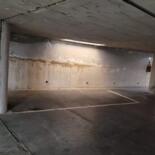 Parking sécurisé, emplacement stratégique