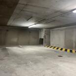 Parking situé à Asnieres