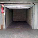 Parking près du commissariat de police et la poste