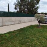 Place dans jardin fermé à 8min de l'aéroport Marseille Provence et 11 min de la gare TGV d'Aix en Provence