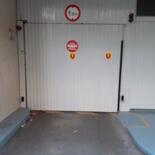 Parking prochemetro Philippe Auguste , bus 71 et76