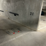 Place de parking à 5 km de l'aéroport